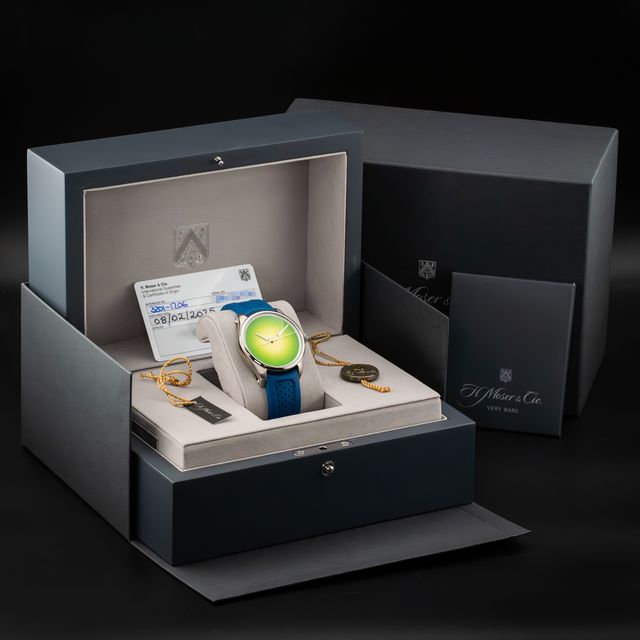 H. Moser and Cie Pioneer 3201-1204 Image 7